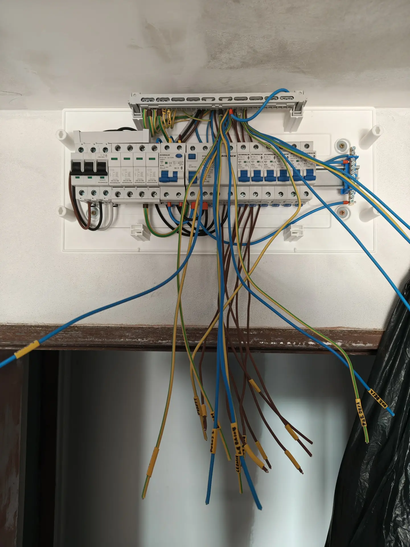Oprava elektroinstalace a hledání závady